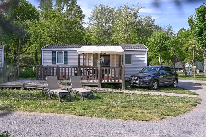 Caravane pour 4 personnes, avec Balcon/Terrasse et Terrasse