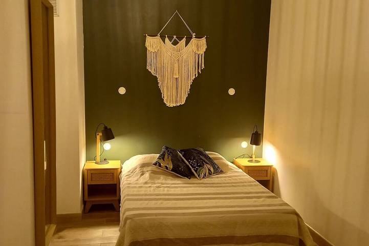 Gîte pour 3 personnes, avec Terrasse et Piscine à Tuchan
