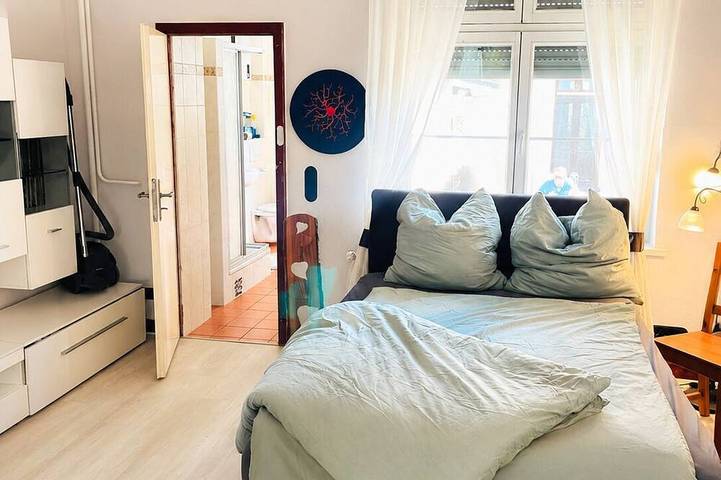 Ganze Wohnung, Troisdorf - City - 145 Qm - 1 bis 6 Personen in Troisdorf, Rhein-Sieg-Kreis