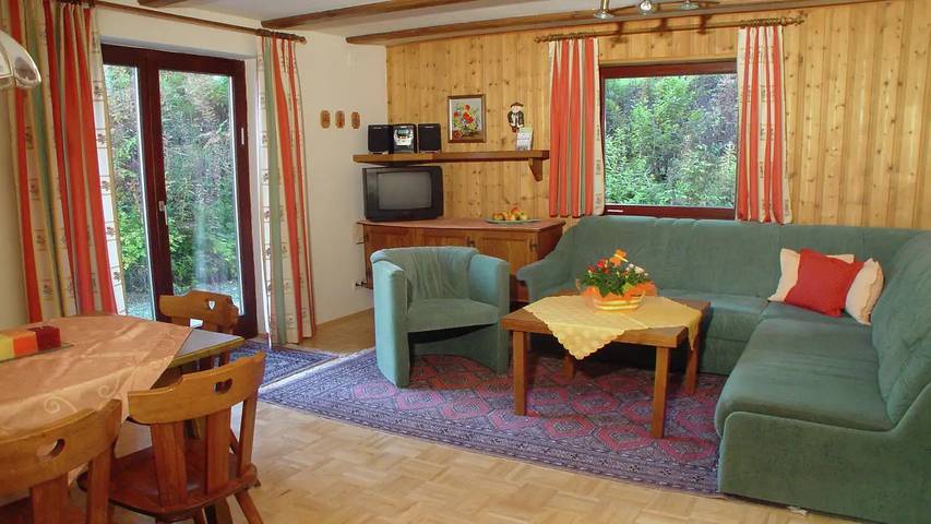 Ferienwohnung für 6 Personen, mit Sauna und Garten