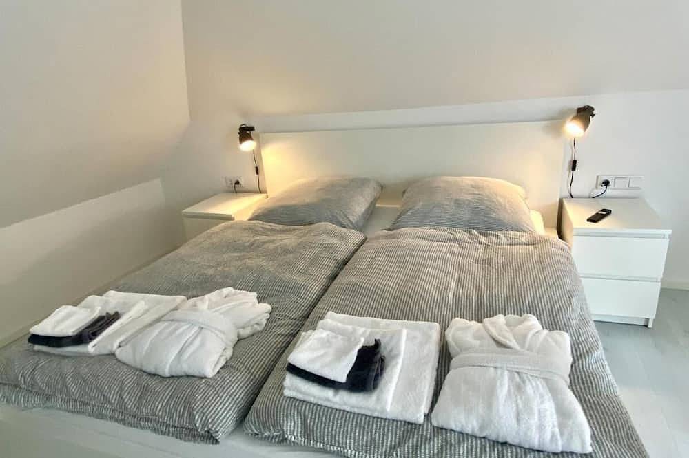 Ganze Wohnung, Großzügiges modernes Dg Apartment Schloofschdubb Nähe Kassel 70 qm in Fuldatal, Hessisches Bergland
