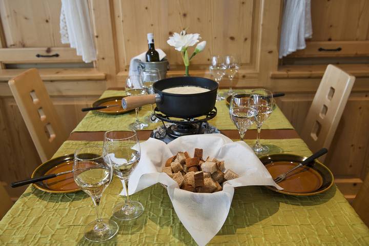 Hotel Sonne - Einzelzimmer Lodge mit Gemeinschaftsbad in Wildhaus, Wildhaus-Alt St. Johann