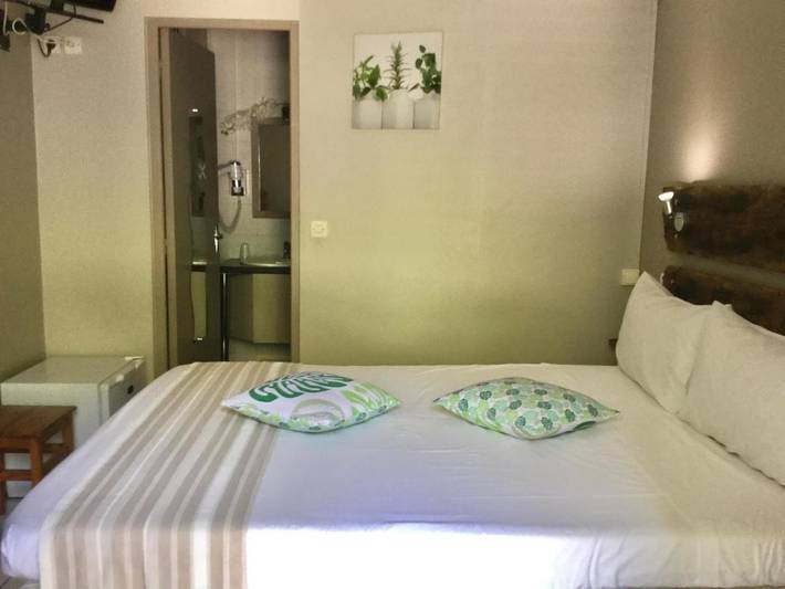 Hôtel pour 2 personnes, avec piscine et jardin dans Saint-Gilles les Bains - 2