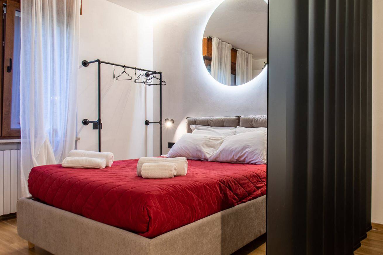 Geheel appartement, Vakantieappartement voor 3 personen met balkon in Verona, Garda Bergen
