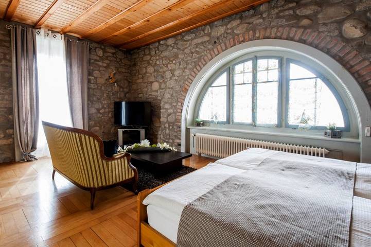 Hôtel pour 3 personnes, avec jardin et terrasse