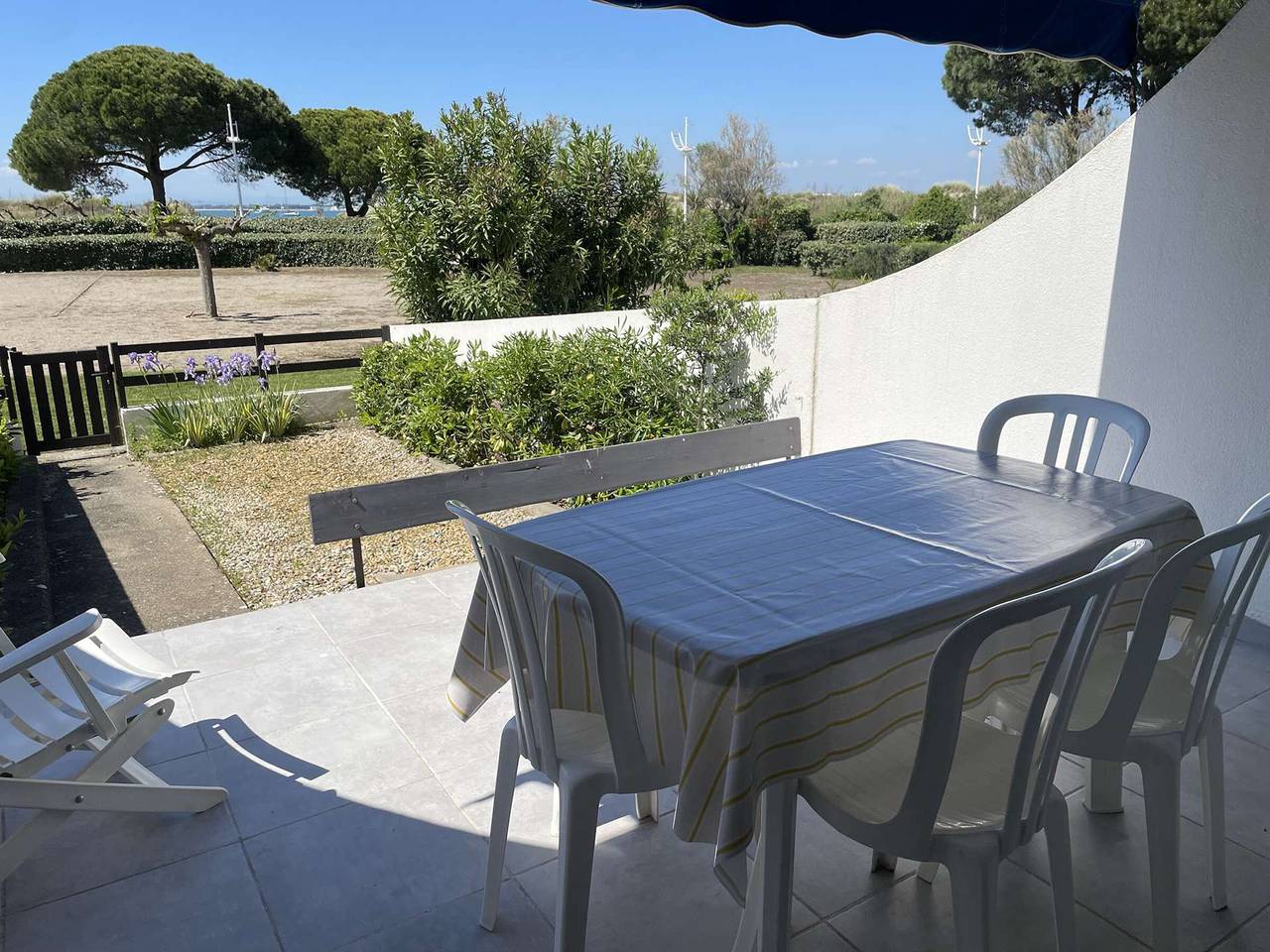 Estudio entero, Estudio + 2 cabinas directo playa, terraza, aparcamiento, 4 pers. in Port Camargue, Le Grau-du-Roi