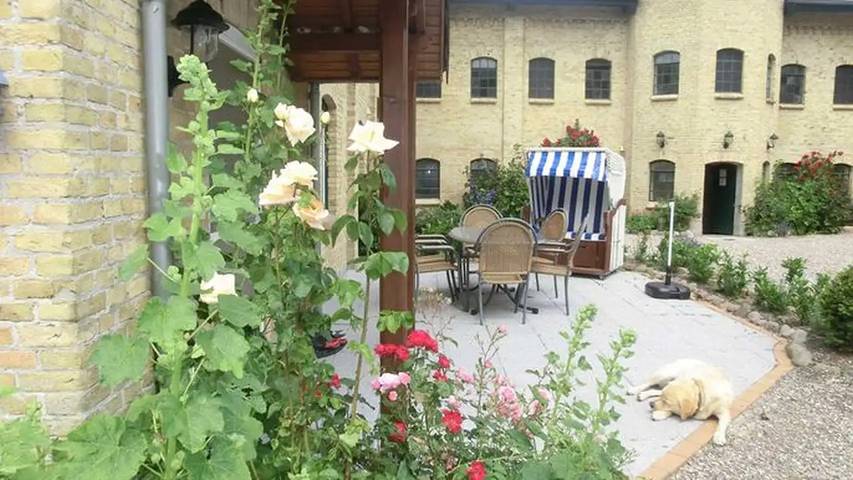 Ferienwohnung für 7 Personen, mit Terrasse und Garten in Pommerby