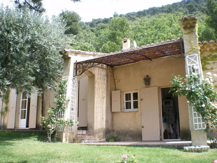Casa de vacaciones para 6 personas, con jardín además de terraza y piscina - 1