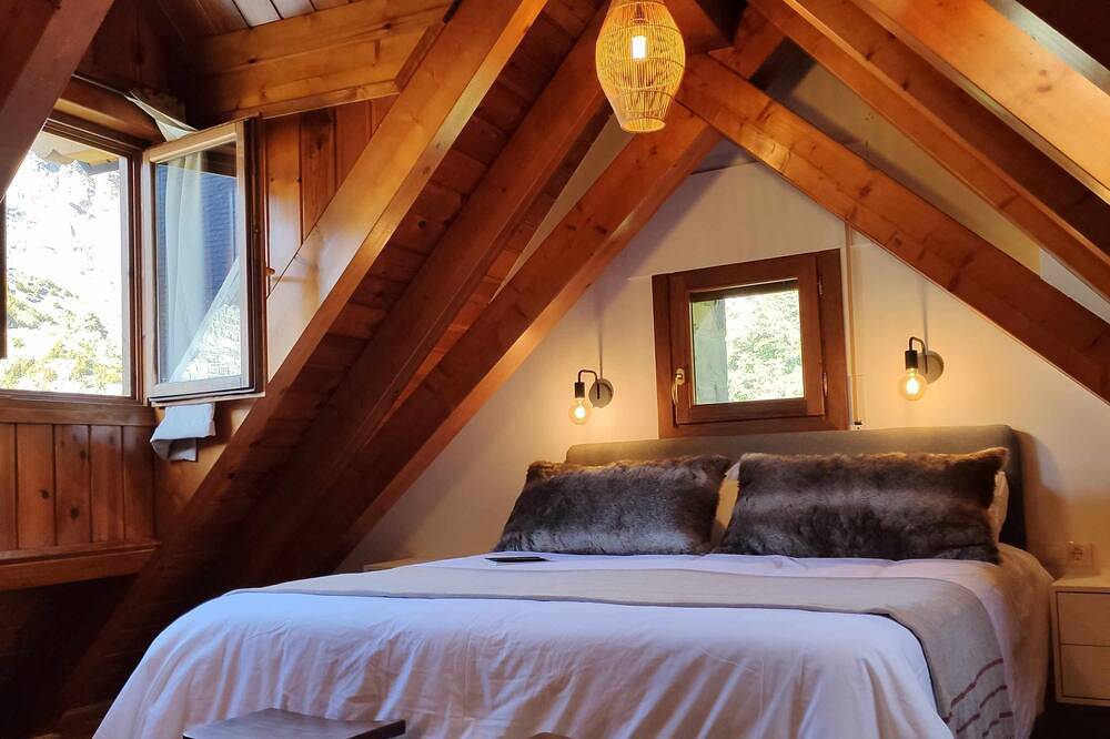 Entire apartment, Bamboo I - tucasaenlospirineos in Escarrilla, Sallent de Gállego