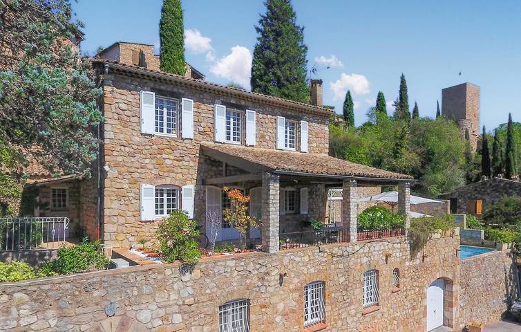 Ferienhaus für 8 Personen, mit Garten und Terrasse sowie Pool, mit Haustier - 1