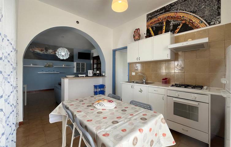 Gîte pour 6 personnes, avec jardin et terrasse à Balestrate - 3