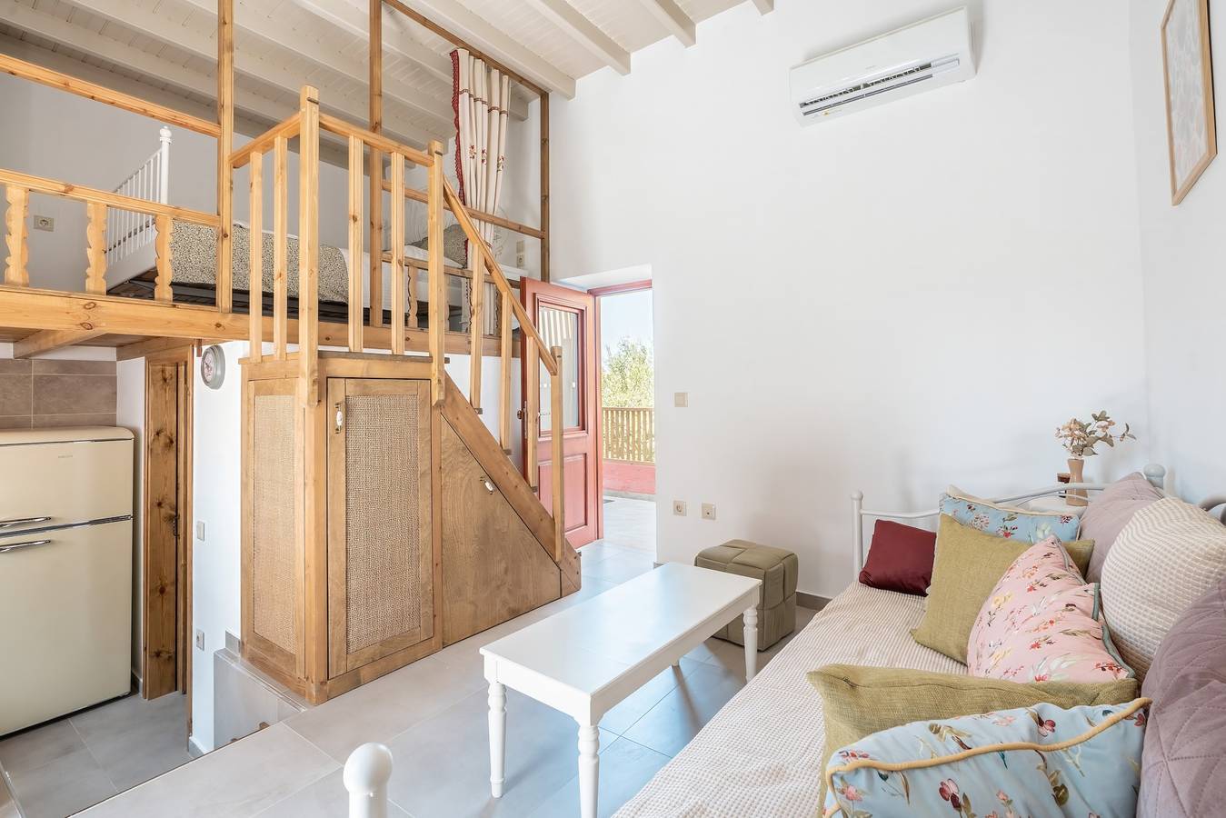 Geheel appartement, Appartement 'Rodies House' met uitzicht op de bergen, Wi-Fi en airconditioning in Fanes, Rhodos
