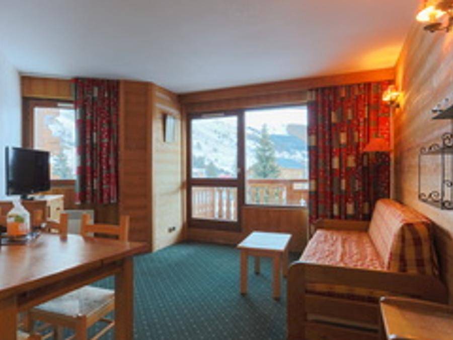 Résidence Plein Sud - Vacancéole - Studio 2 personnes - 13 m² in Mont-de-Lans, Les Deux Alpes
