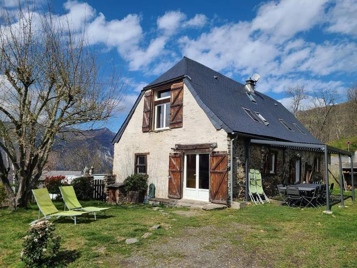 Location de vacances pour 20 personnes, avec Jacuzzi et Terrasse ainsi que Jardin et Vue à Saint-Pastous - 4