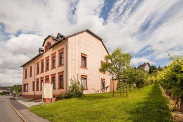 Ferienwohnung für 4 Personen, mit Terrasse in Neumagen-Dhron