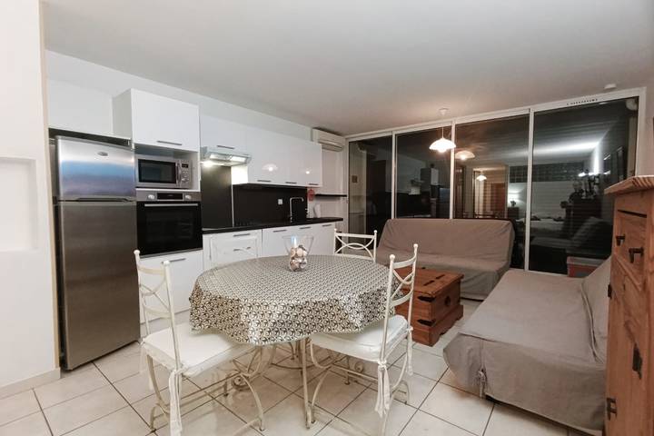 Gîte pour 3 personnes dans Plage Naturiste (Le Cap d'Agde) - 4