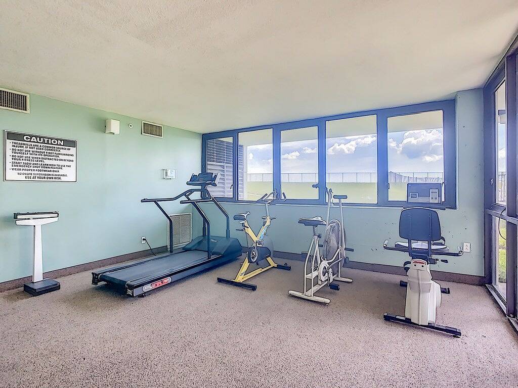 Ganze Wohnung, Breathtaking oceanfront views! Balcony! Private Pool, Beach Access, Daytona! in Daytona Beach, Florida