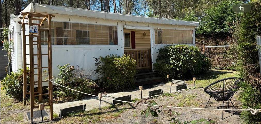 Camping pour 5 personnes, avec terrasse et piscine