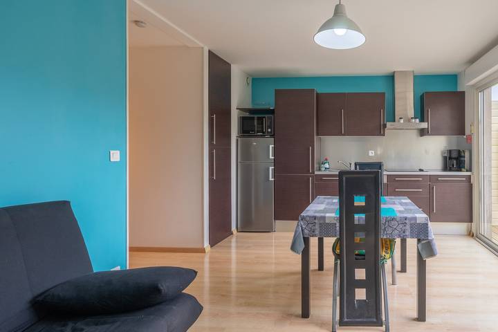 Apartamento entero, Apartamento 'Le Clos Du Champ De L'Amour - Isla de Oléron' con piscina privada, Wi-Fi y aire acondicionado in Saint-Simon-de-Bordes, Región de Jonzac