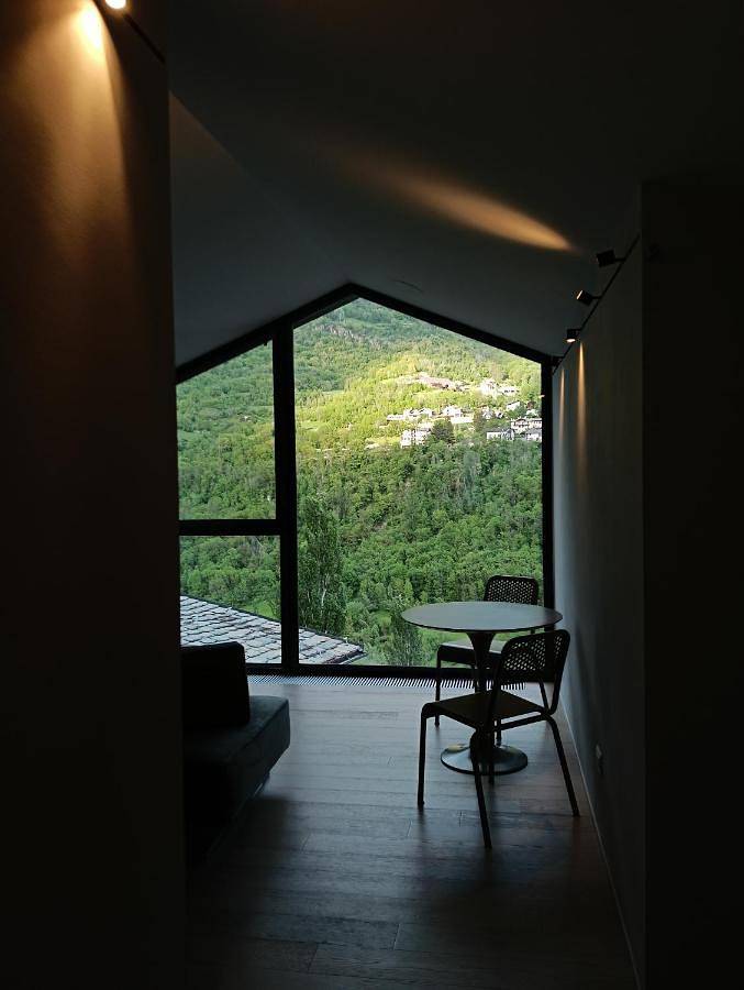 Gîte pour 2 personnes, avec jardin et vue dans Roisan - 3