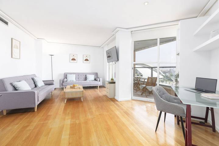 Apartamento para 6 personas, con Balcón/Terraza además de Jardín y Piscina en 