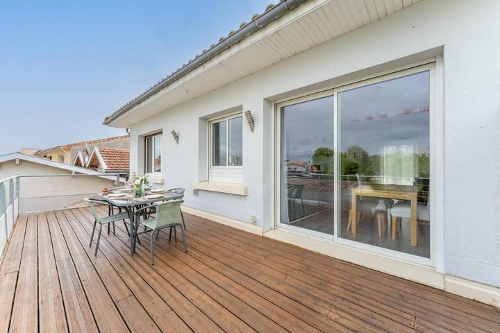 Appartement de vacances pour 4 personnes, avec terrasse, animaux acceptés
