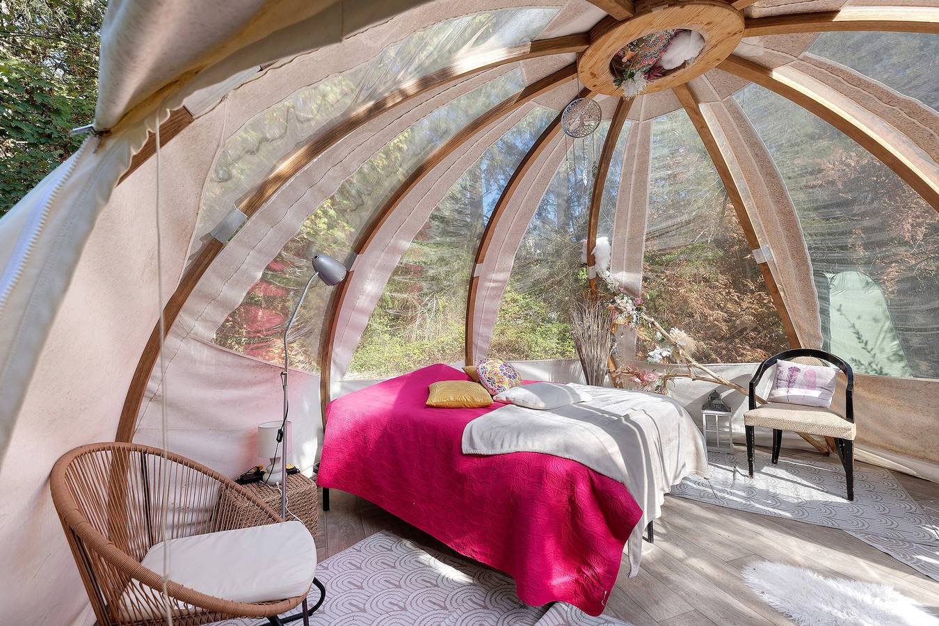 Guest Room “Bulle des Châteaux” with Wi-Fi and Pool in Chitenay, Sologne