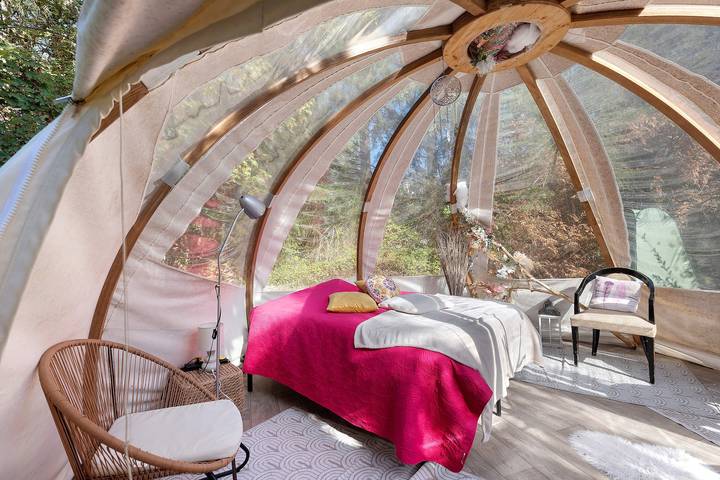 Guest Room “Bulle des Châteaux” with Wi-Fi and Pool in Chitenay, Sologne