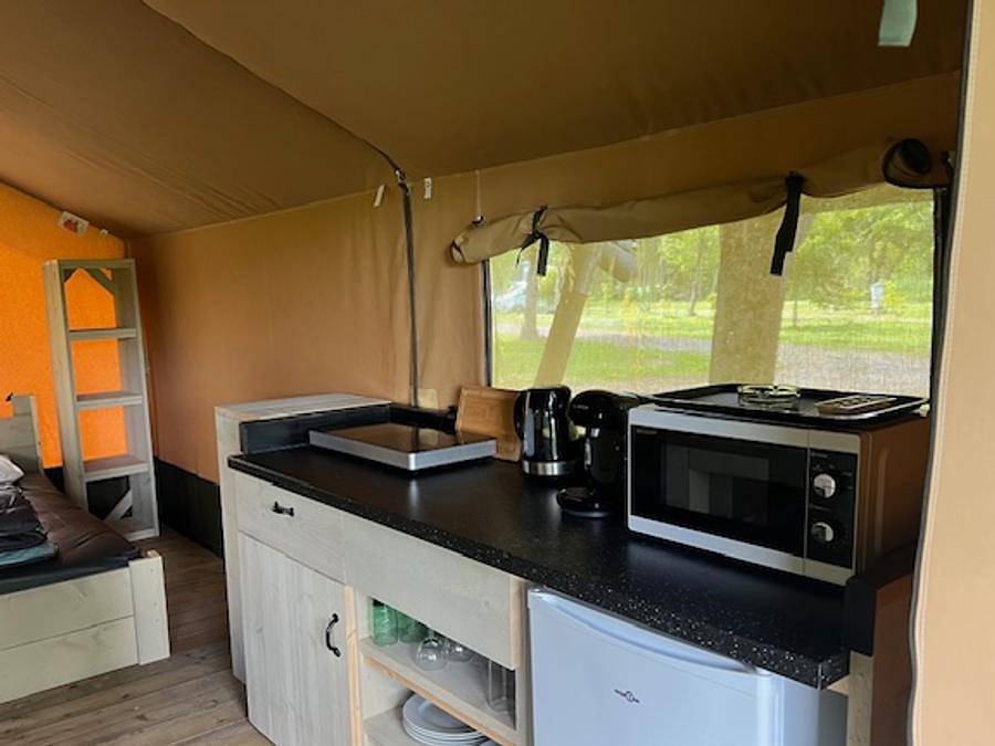 Camping Vallée de L'Indre - Tent 2 persons - Safari Outstanding tent without sanitary facilities in Montbazon, Tours region