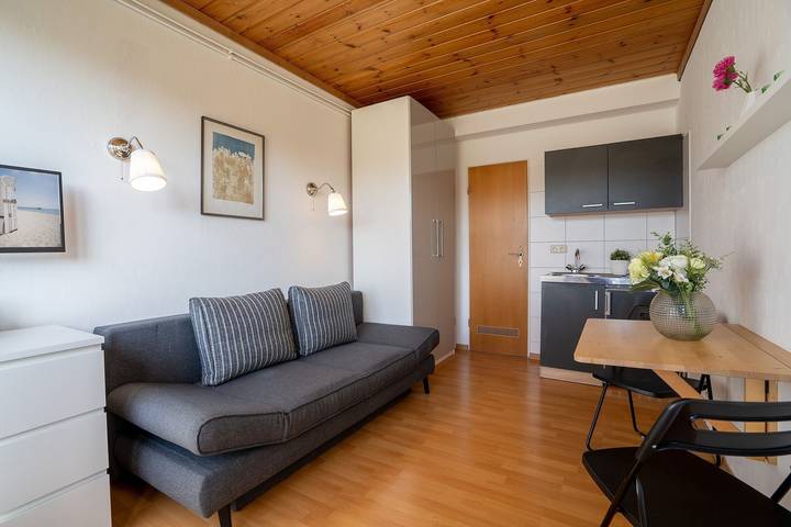 Ferienhaus für 2 Personen, mit Terrasse und Garten in Lensterstrand - 2