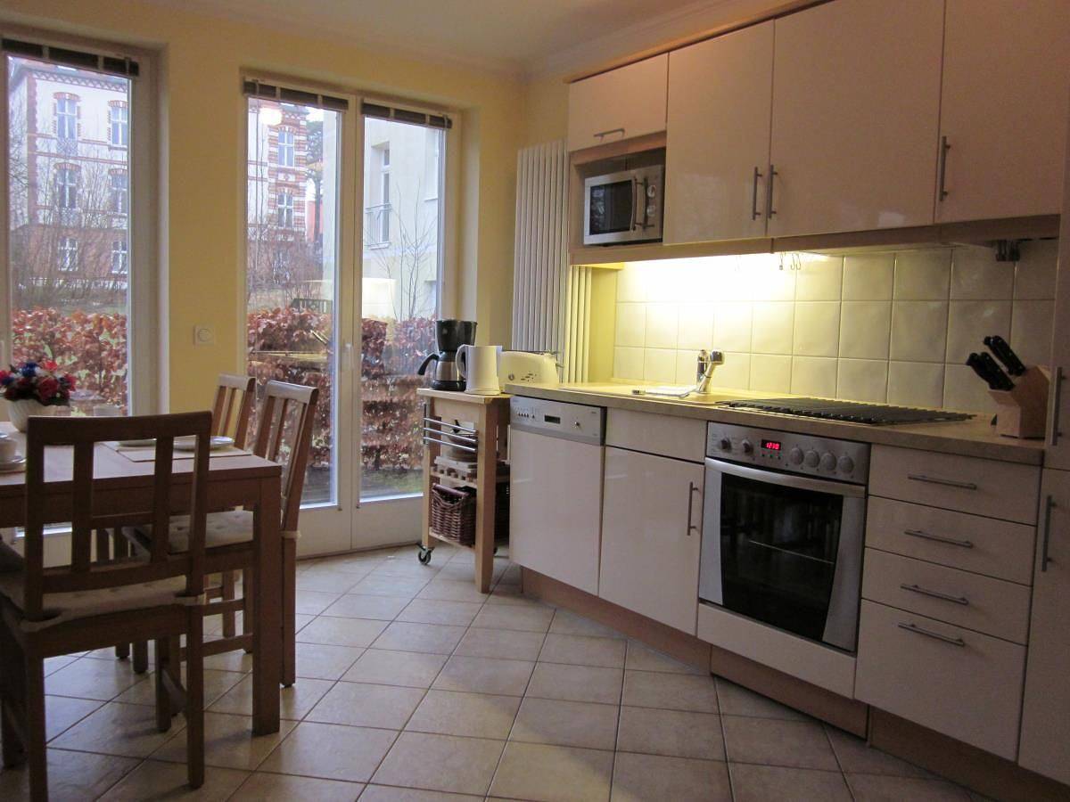 Ganze Wohnung, Schöne Fewo direkt am Strand, mit Kamin, Terrasse, Aufzug in Drei Kaiserbäder, Heringsdorf