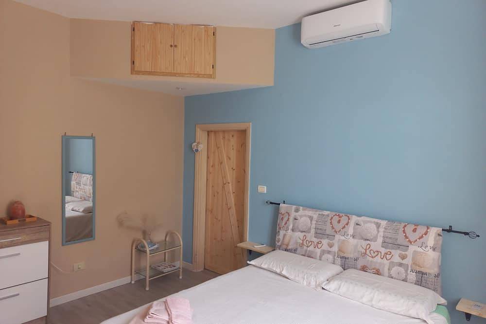 Entire apartment, Home Relaxation in Nettuno, Rome Province