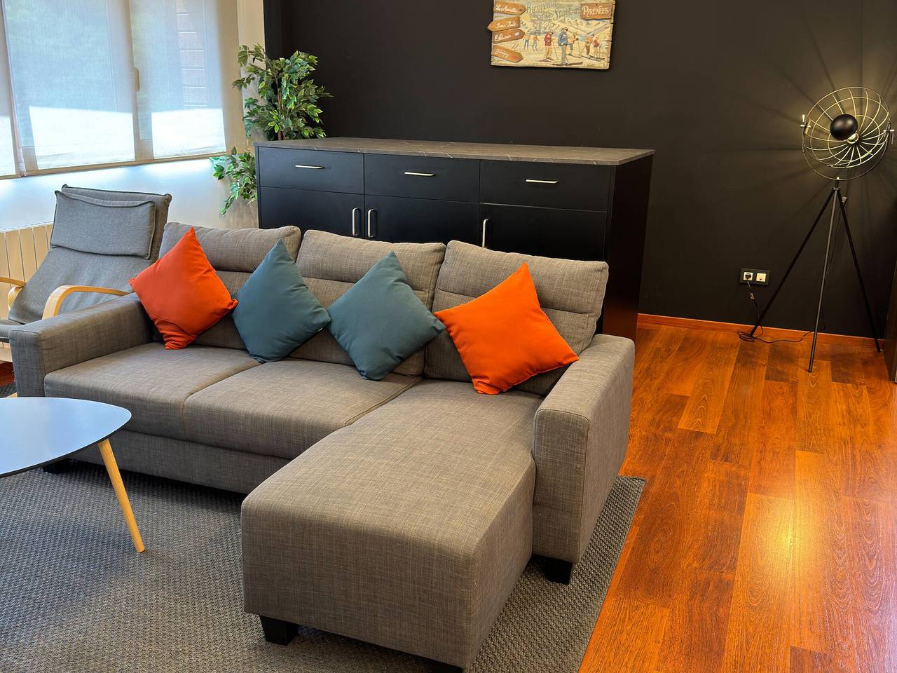 Modern Apartment Arinsal 2 Bedrooms, 4 Pers, Parking Included, foto 6