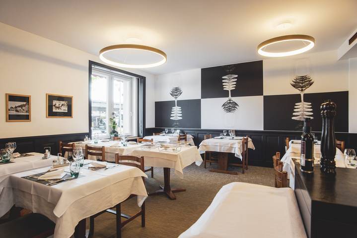 Hotel für 2 Personen, mit Balkon, kinderfreundlich im Kanton Jura