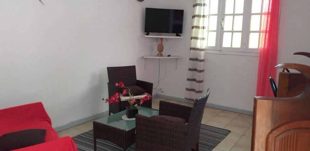 Appartement de vacances pour 3 personnes, avec jardin