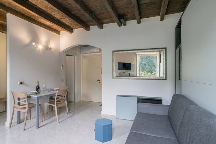 Gîte pour 3 personnes, avec Balcon/Terrasse et Vue sur le lac dans Nesso - 3