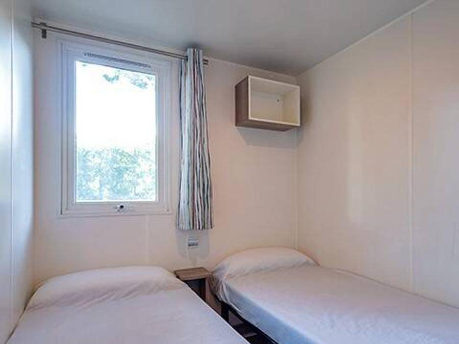 Camping Serenella - Mobile home 8 persons - Mobile-home | Premium | 3 Bedrooms | 6/8 Pers. | Raised terrace | Air-con. in Bardolino, Garda Mountains