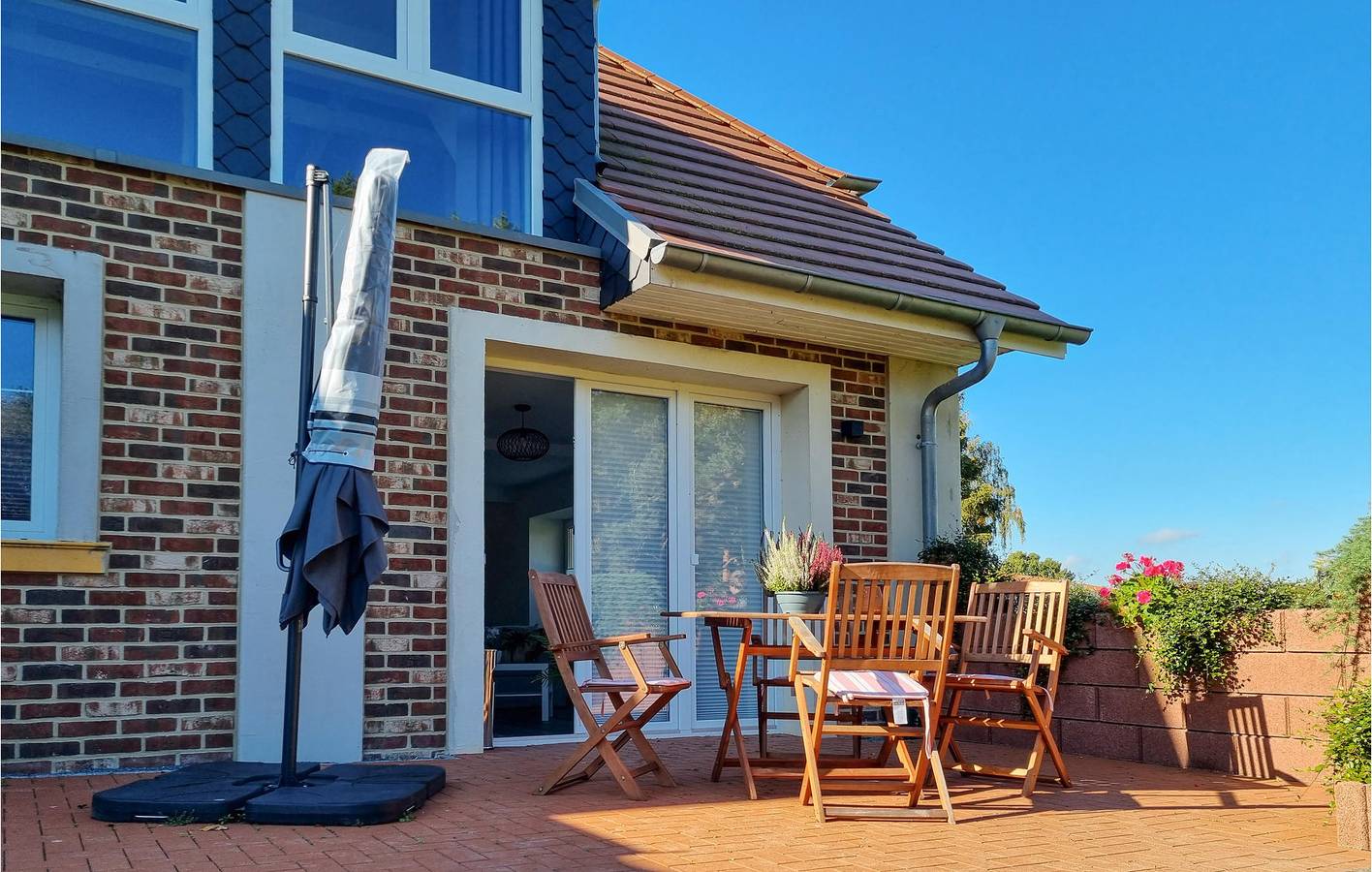 Ganze Ferienwohnung, Passow Apartment mit Terrasse & Parkplatz, 2km zum Stadtzentrum in Passow, Ludwigslust-Parchim