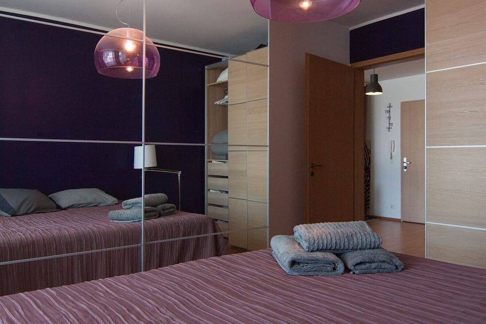 Entire apartment, Bajka 09 - Stylish apartment w/parking and Ac in Bratislava, Bratislava region