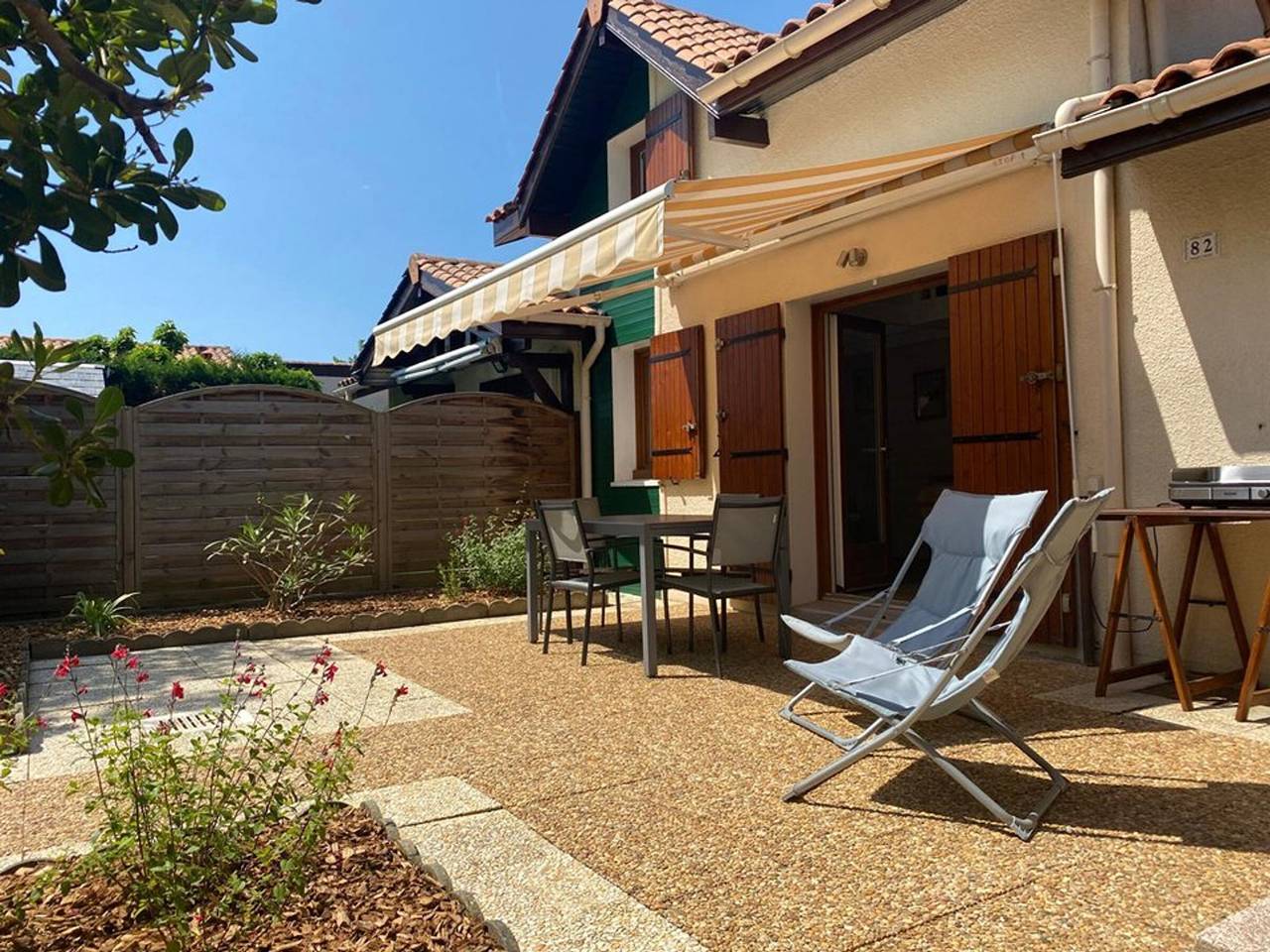 Villa Patio proche Océan, Terrasse, Piscine et Parking Privé in Capbreton, Côte d’Argent