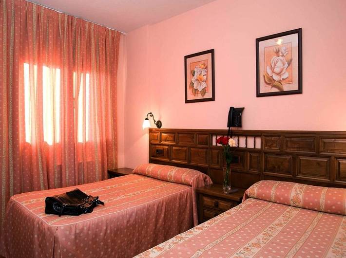 Hotel para 2 personas, con vistas y terraza en La Alcarria