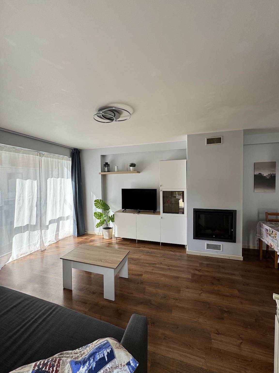 Ganze Wohnung, Margas Golf Apartment 2 in Sabiñánigo, Aragonesische Pyrenäen