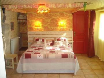 Chambre d’hôte pour 5 personnes, avec jardin et vue à Castillon-du-Gard