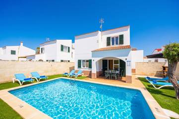 Villa in Ciutadella, Coast of Menorca für 6 
