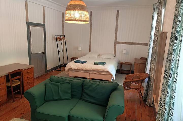 Gîte pour 8 personnes, avec terrasse et jardin à Sainte-Marguerite-Lafigère - 2