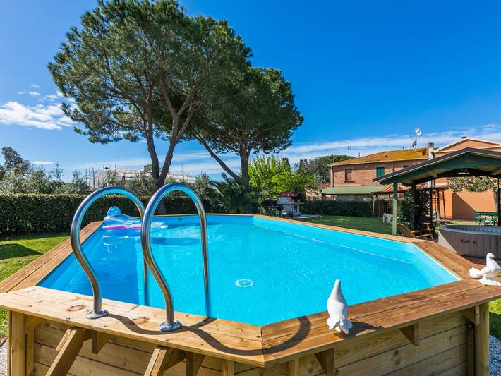 Apartamento entero, Donatella in Cecina (desambiguación), Costa Etrusca
