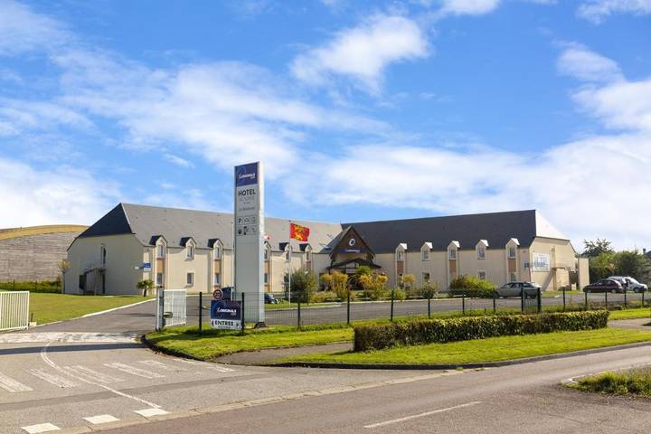 Hôtel pour 3 personnes, avec Terrasse et Jardin à Le Neubourg
