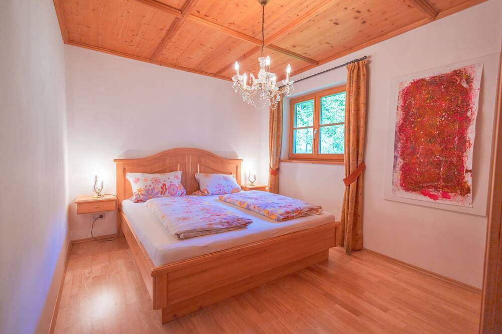 Entire apartment, Vacation apartment/apartment for 2 guests with 44m² in Gmund am Tegernsee in Gmund, Bavarian Alps