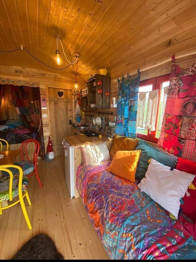 Tente pour 4 personnes, avec terrasse et jardin dans le Doubs - 3