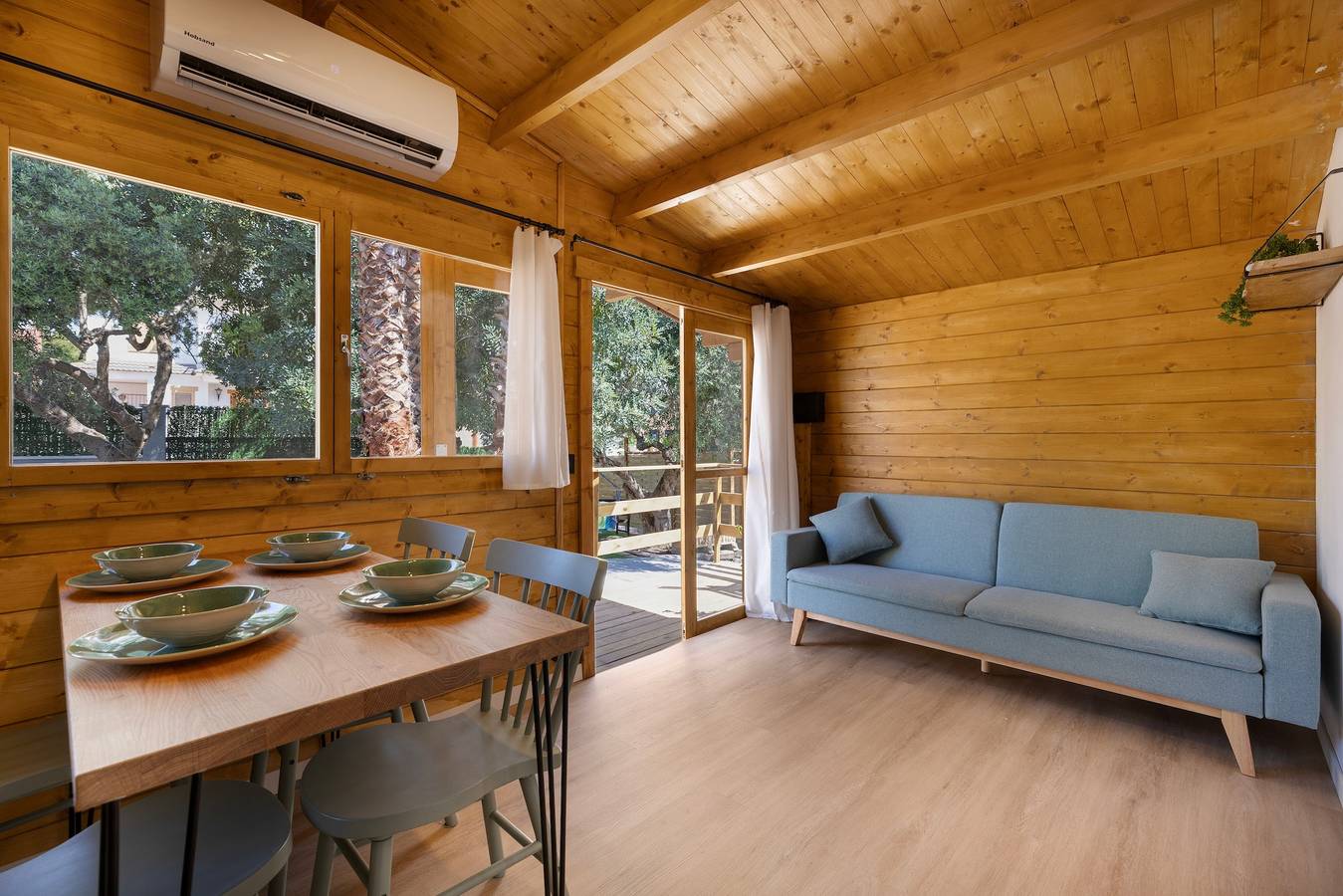 Bungalow con Piscina Privada, Wi-Fi y Aire Acondicionado in Cunit, Costa Dorada